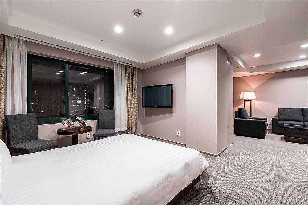 New Hilltop Hotel Seul Exterior foto