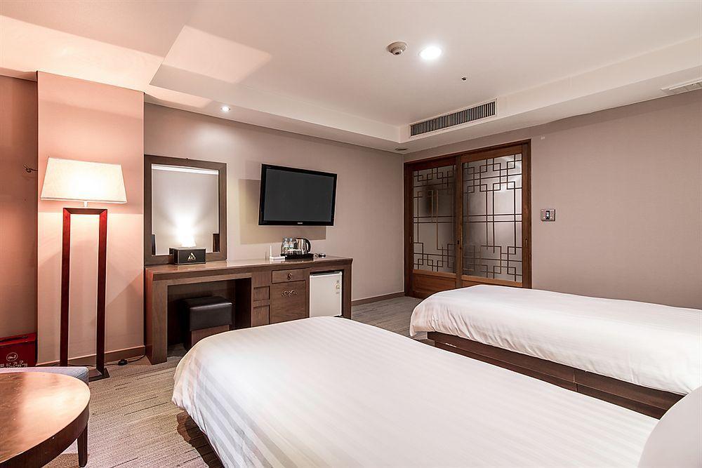 New Hilltop Hotel Seul Exterior foto
