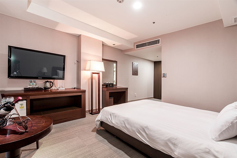 New Hilltop Hotel Seul Exterior foto