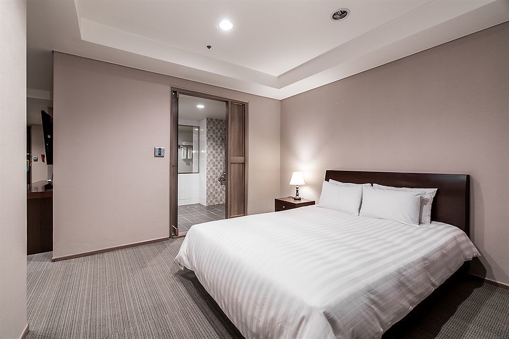 New Hilltop Hotel Seul Exterior foto